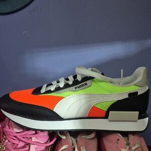 Puma Men's Bright Orange and Lime Sneakers